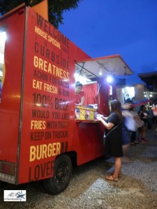 great-burger-food-truck-at-maginhawa-food-park-the-streat-by-hitokirihoshi